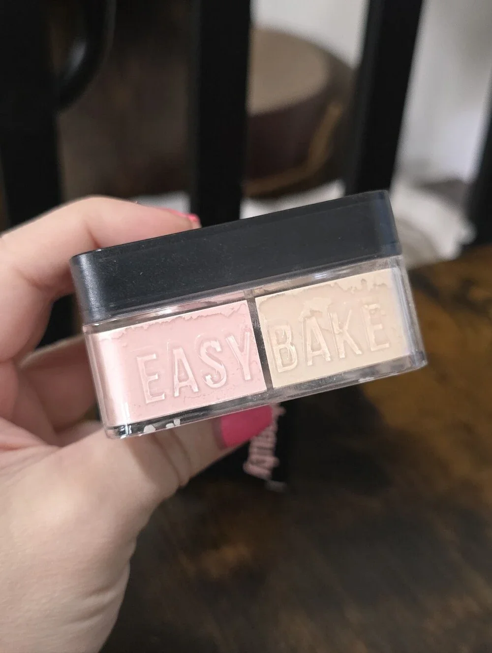 HUDA BEAUTY Easy Bake Duo Loose Powder